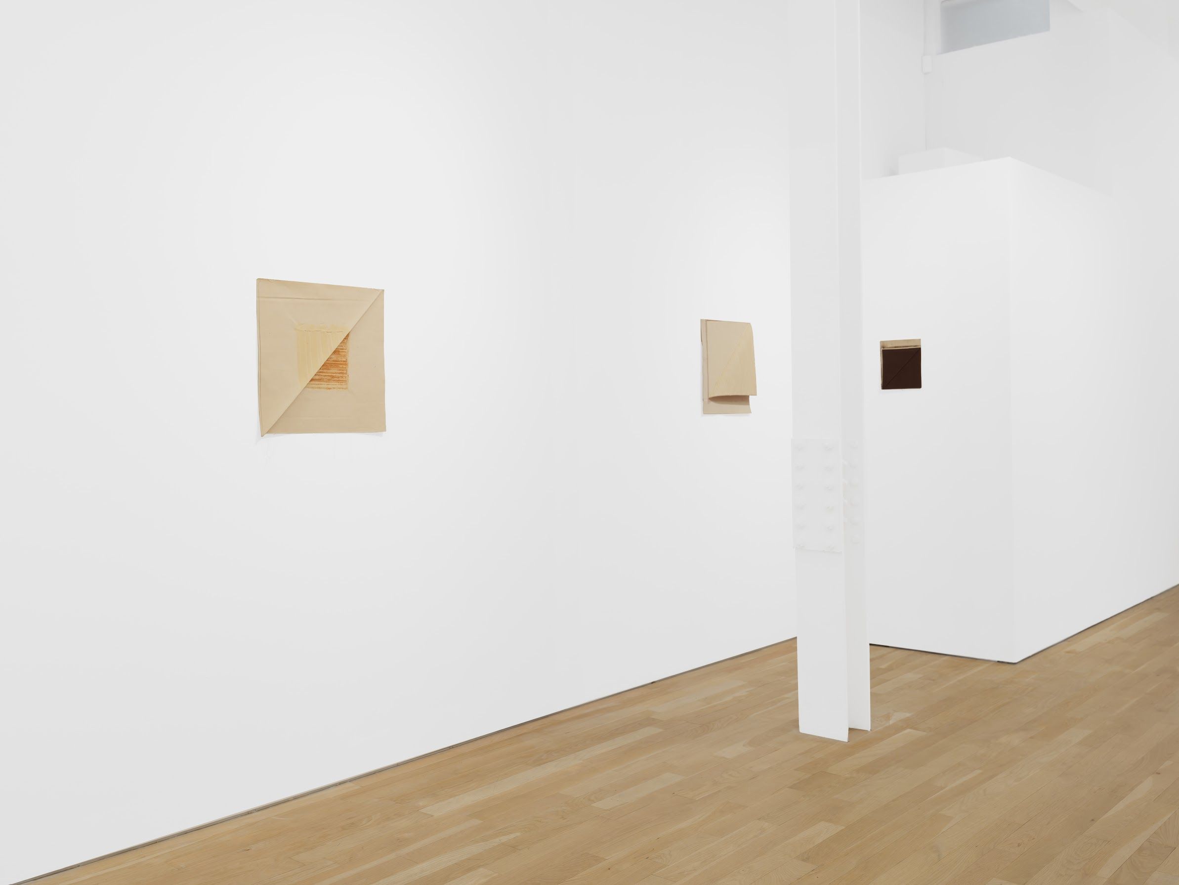 Jean Degottex, Unfolding Jean Degottex: Plis and Déplis (1979-1980) at Bienvenu Steinberg & C, photo 5