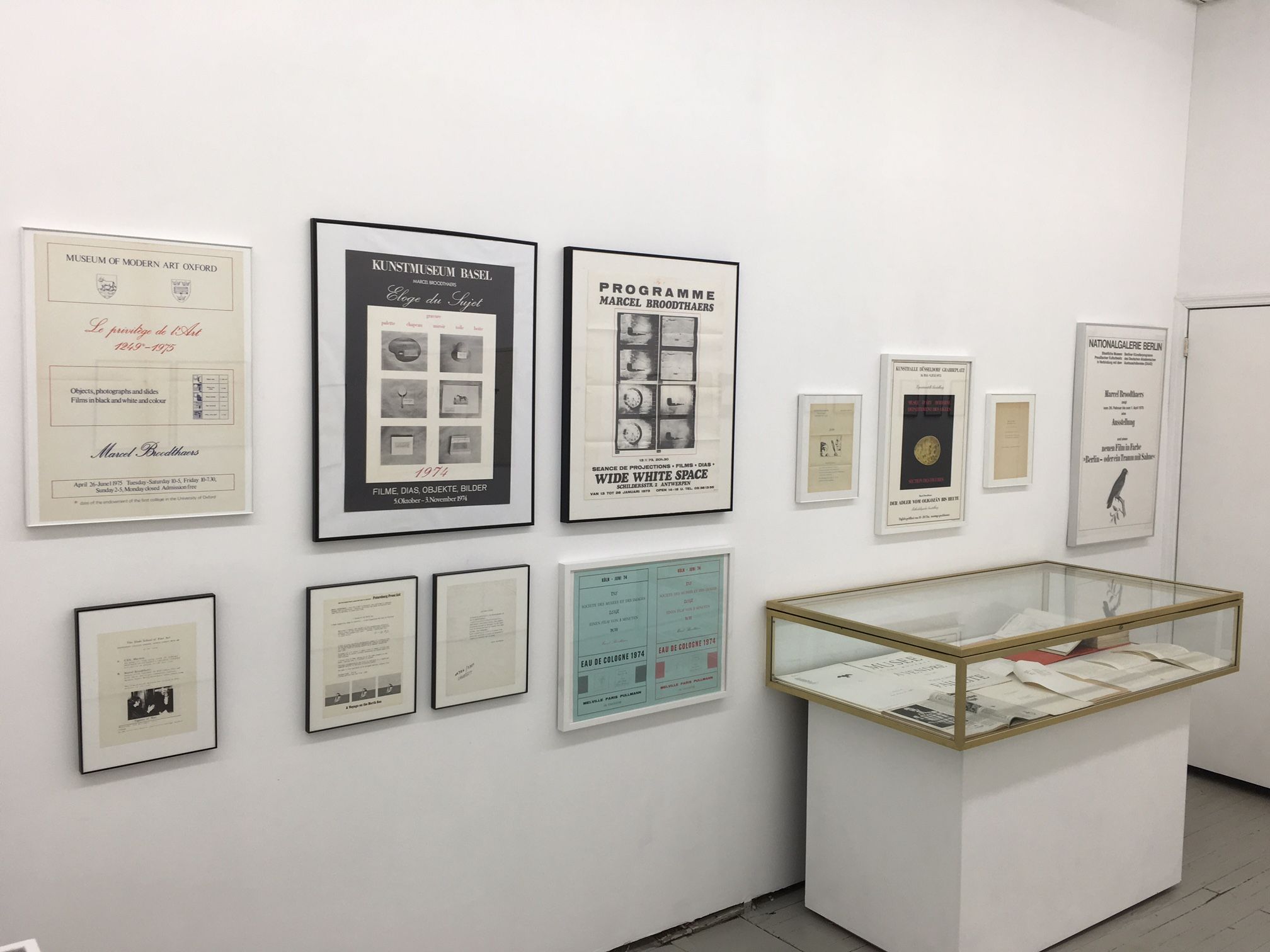Marcel Broodthaers, Invitation to a Voyage at Alden Projects, photo 5