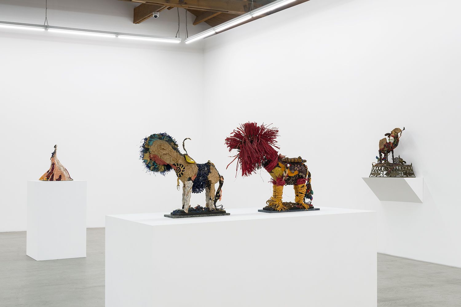 Teresa Tolliver, Sitting on the Edge of Reality at Parrasch Heijnen, photo 10