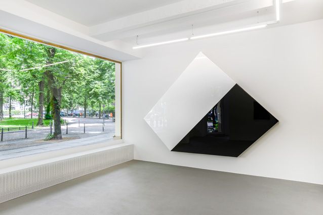 Gerold Miller, Amplificateur d’espace at Mehdi Chouakri, photo 2