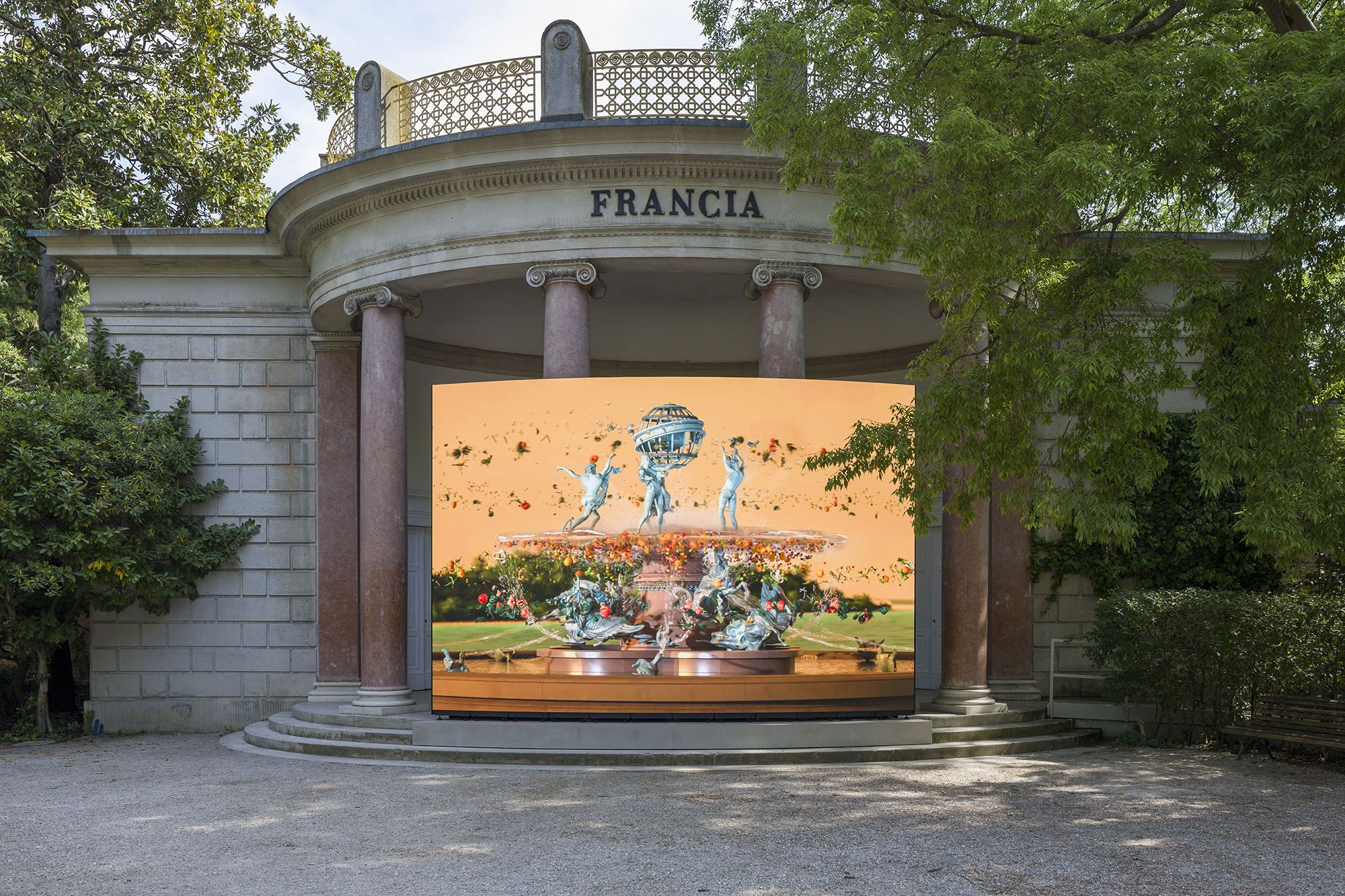 Julien Creuzet, Attila cataracte ta source aux pieds des pitons verts finira dans la grande mer gouffre bleu nous noyâmes dans les larmes marées de la lune at French Pavilion, photo 3
