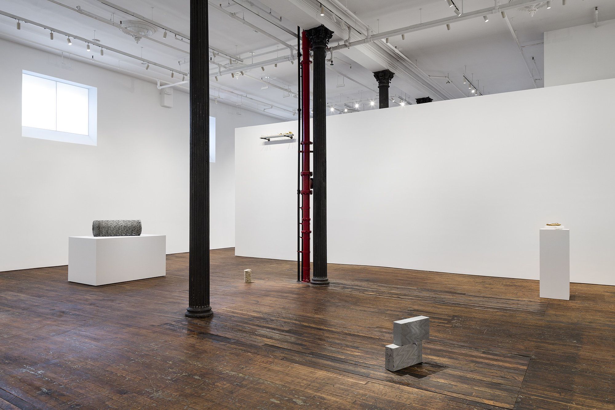 Richard Wentworth, Richard Wentworth at Peter Freeman, photo 2