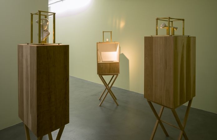 Francisco Tropa, La Moustache cachée dans la barbe at Jocelyn Wolff, photo 6