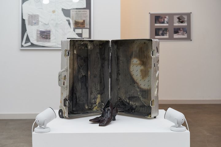 Amalia Ulman, Shanghai Fire 远离家乡 at The Gallery @ El Centro, photo 3