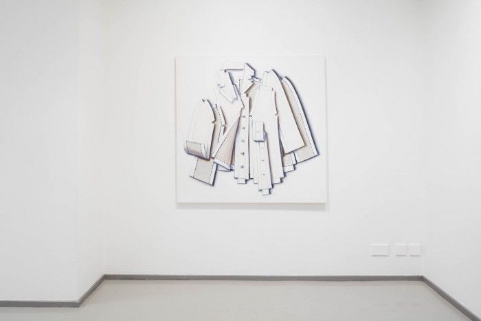 Lisa Milroy, Out Of Hand at Laure Genillard, photo 5