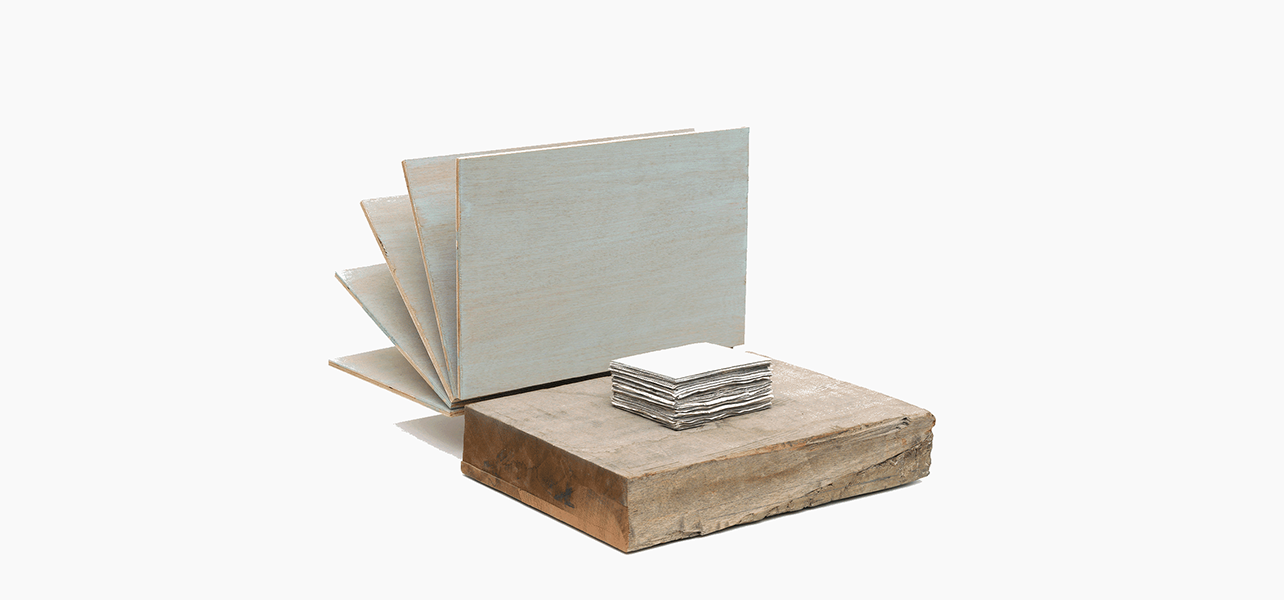 Mark Manders, Writing Skiapod at Tanya Bonakdar, photo 2