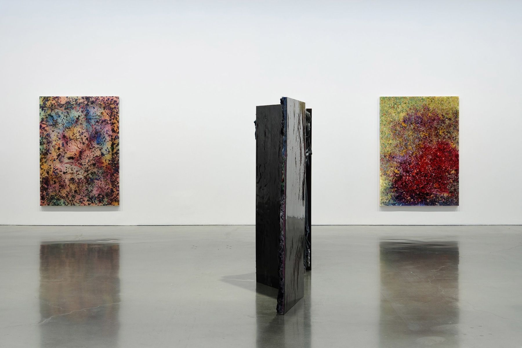 Kevin Beasley, What Delineates the Edge at Regen Projects, photo 6