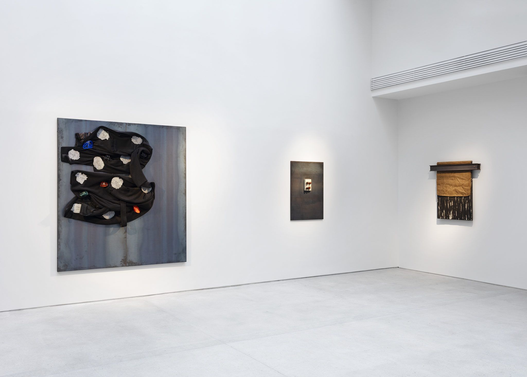 Jannis Kounellis, image 6 of 10