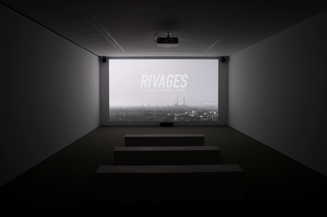 JR, Horizontal at Perrotin, photo 2