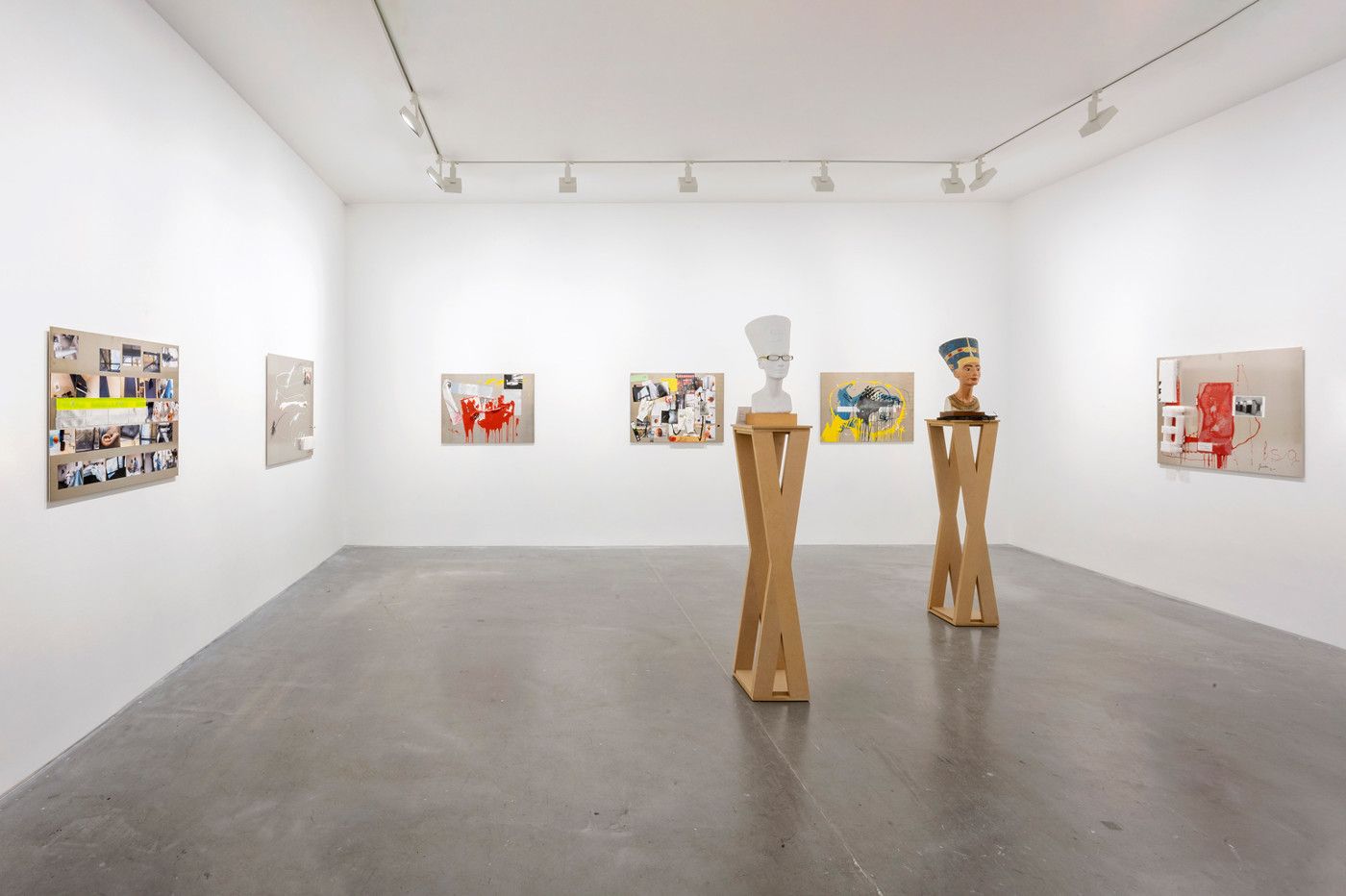 Isa Genzken, Paris New York at David Zwirner, photo 8