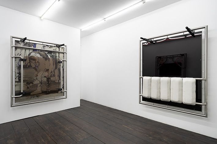 Hannah Rose Stewart, Apotheke at Sandy Brown, photo 2