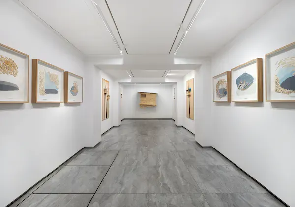 Tadashi Kawamata, Meubler at Mennour, photo 5