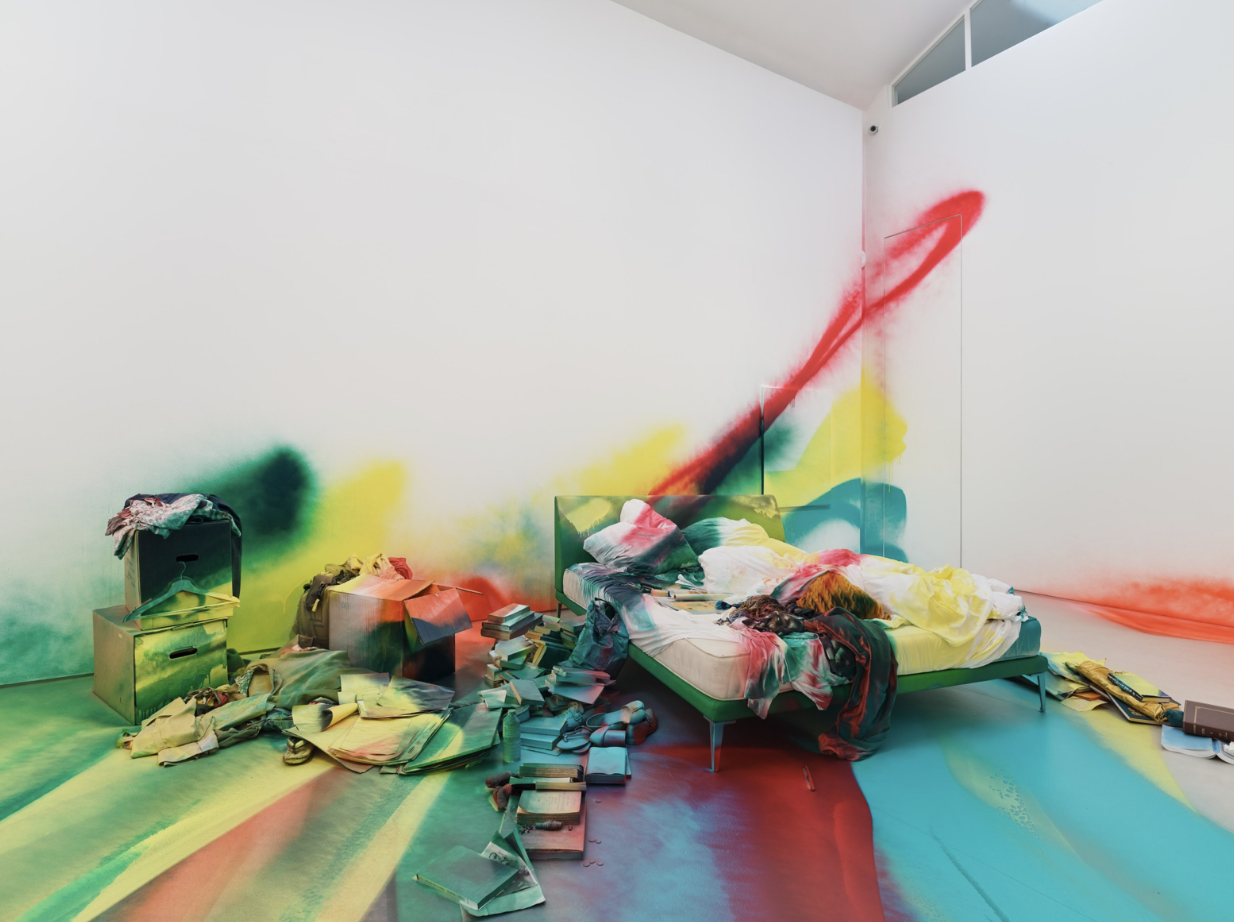 Katharina Grosse, The Bed at Max Hetzler, photo 3