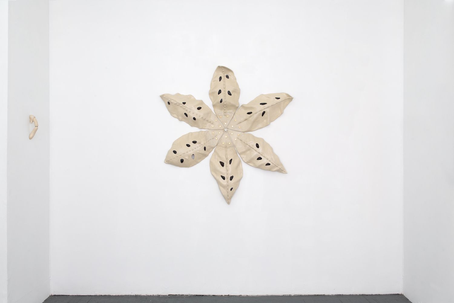 Alison Kudlow, Defensive Strategies for Tender Objects at Deanna Evans Projects, photo 5