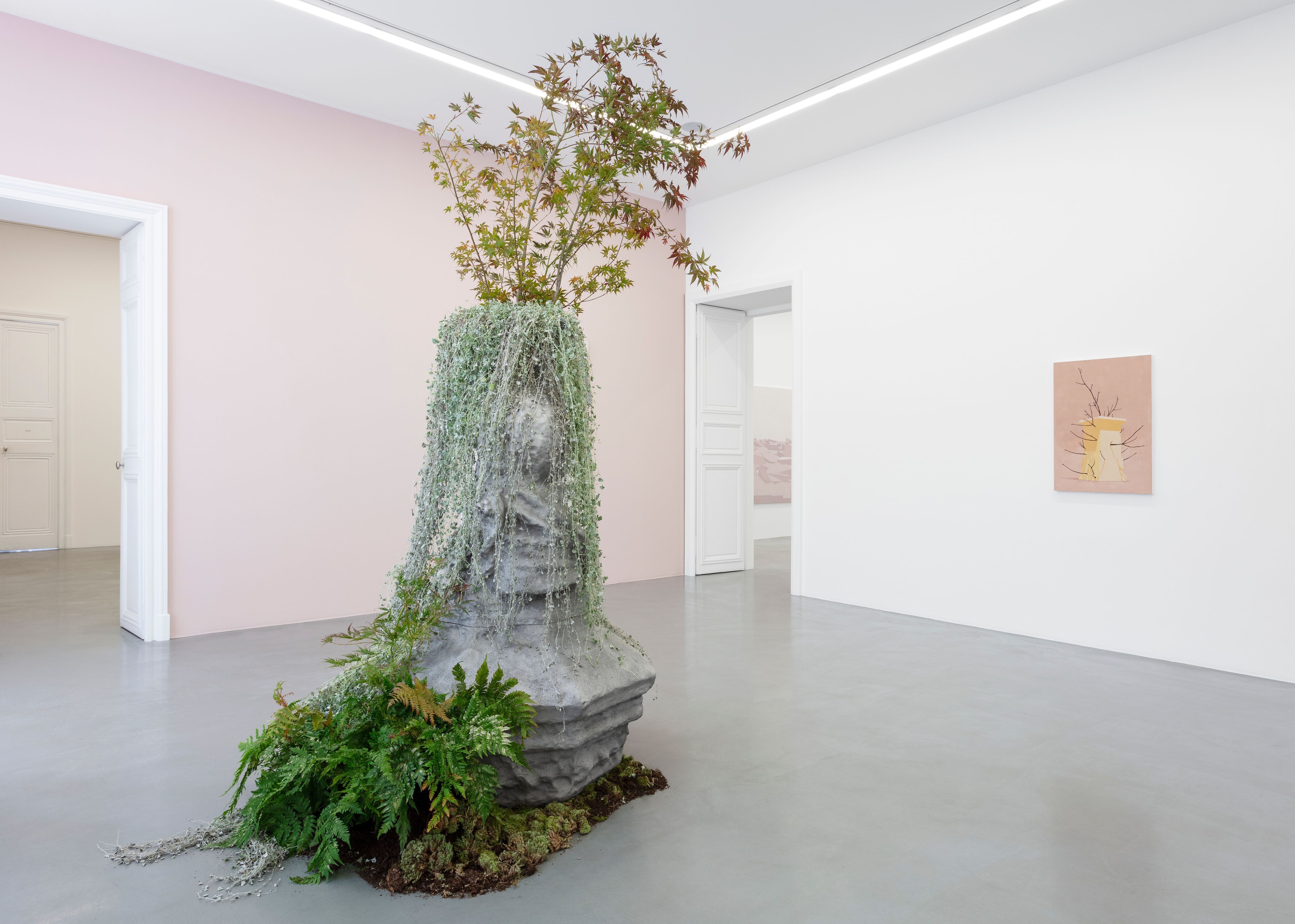 Iván Argote, Prémonitions at Perrotin, photo 2