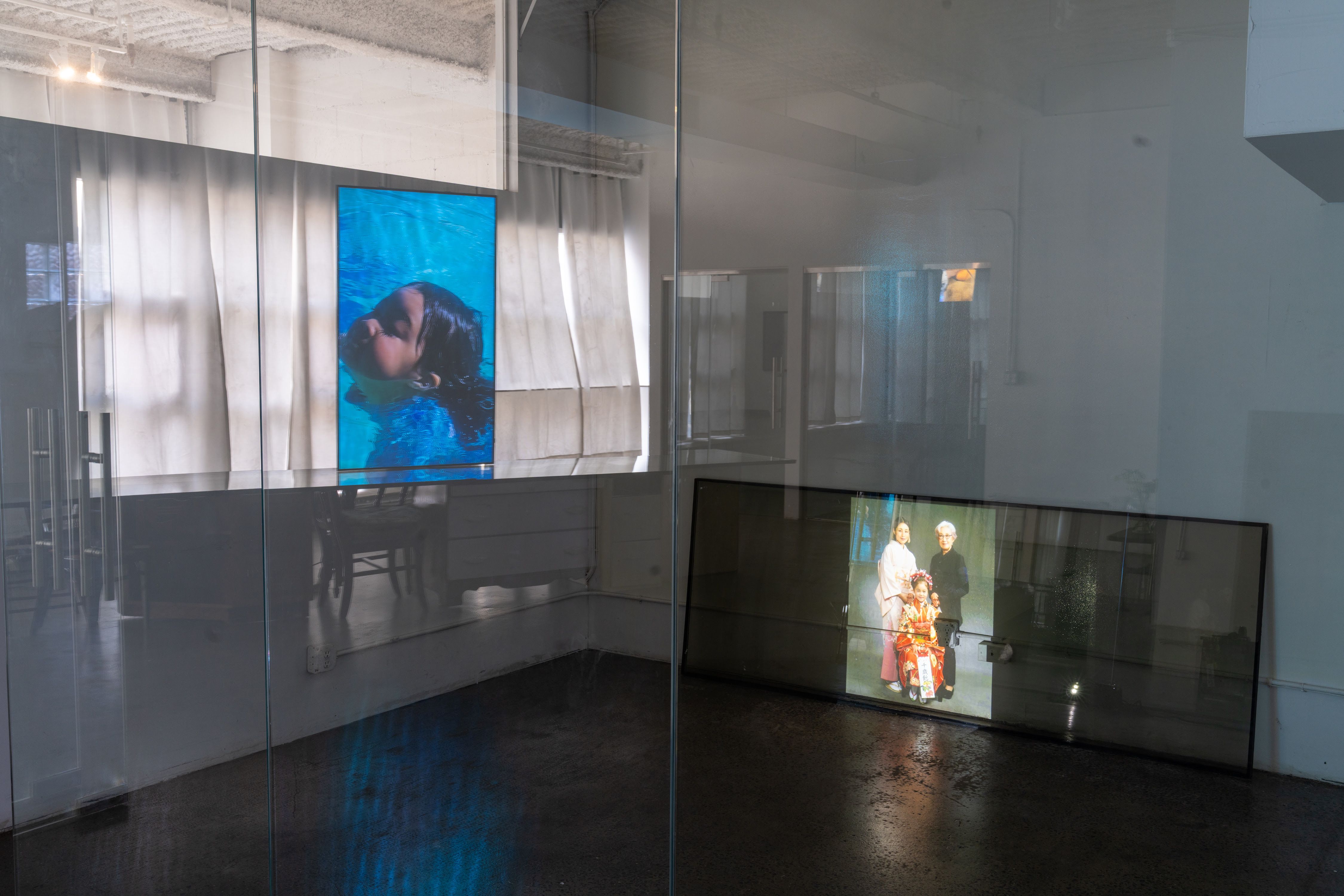 Aki Goto, Eyes on Shine at Europa, photo 6