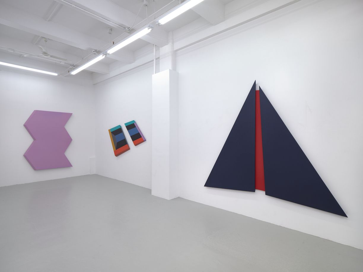 Ronald Davis, Paintings: 1960s Through 2010 at David Richard Gallery, photo 8