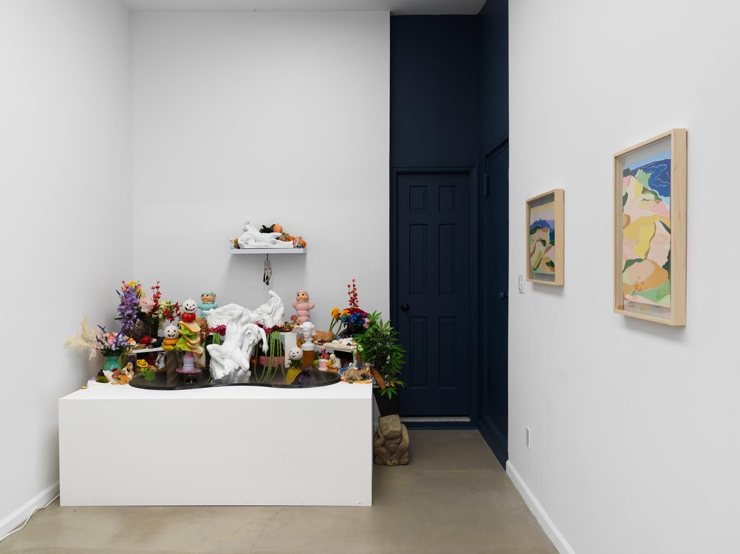 Tessa Perutz, Le Rêve Américain with Dream Fountain by Nick Atkins at ATM Gallery, photo 2