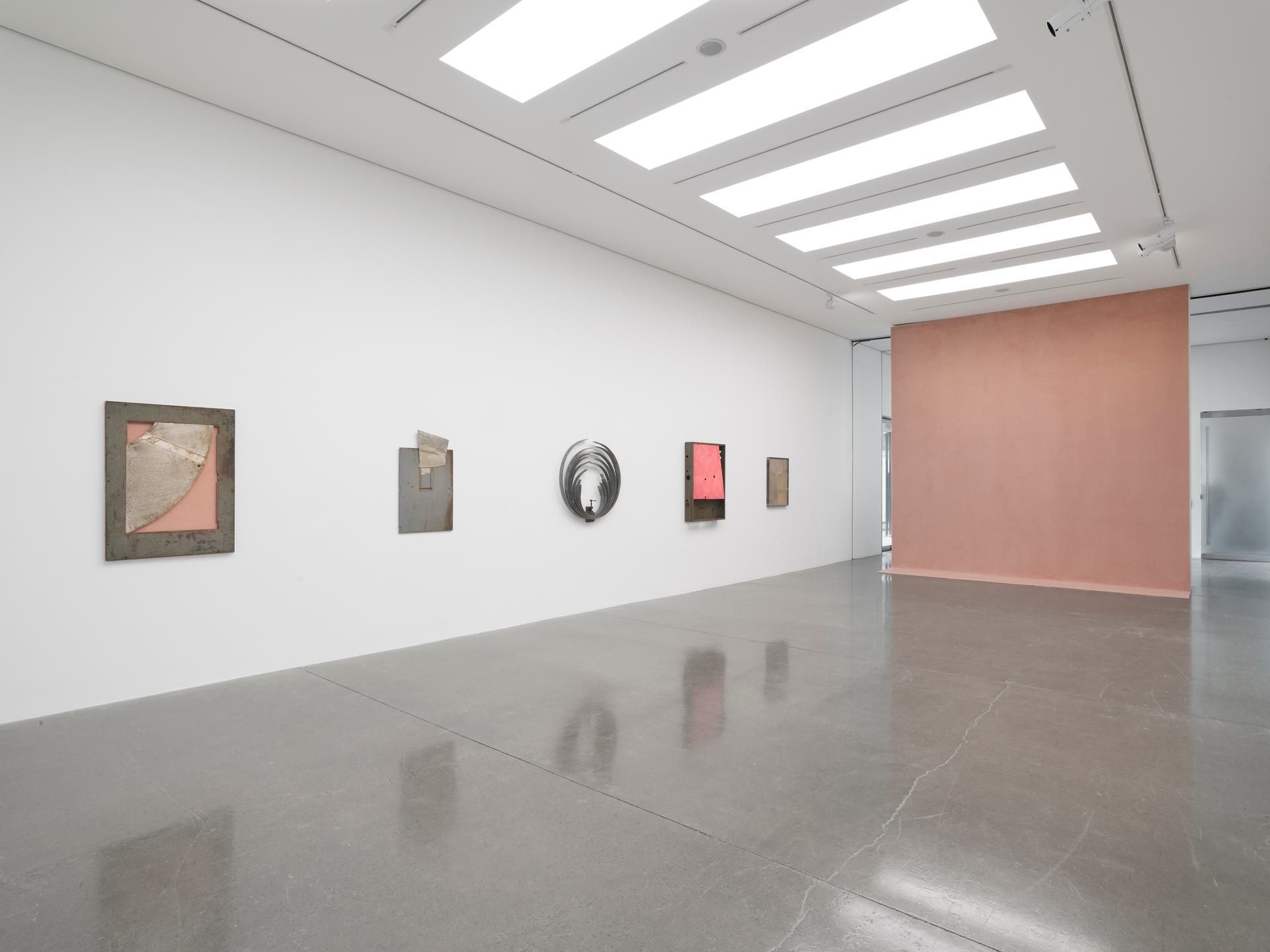 Virginia Overton, Paintings at White Cube, photo 3