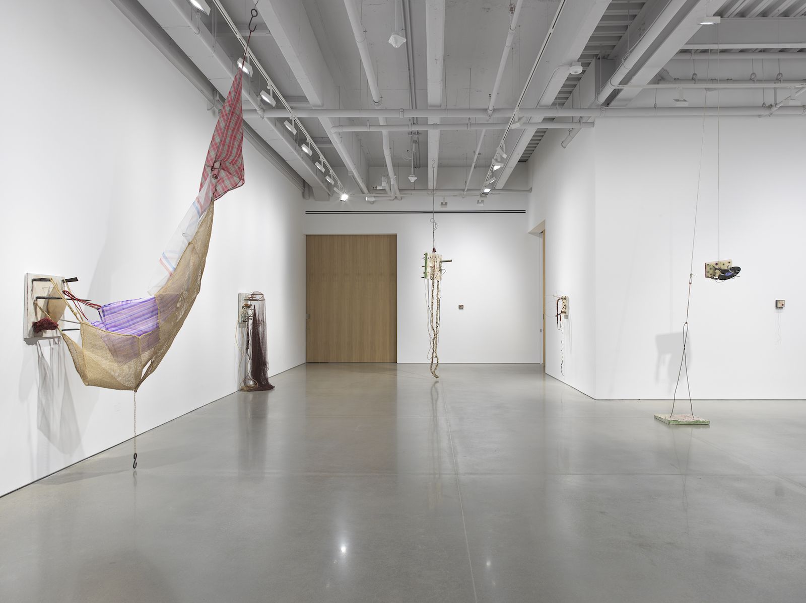 Abraham Cruzvillegas, Little Song at Kurimanzutto, photo 3