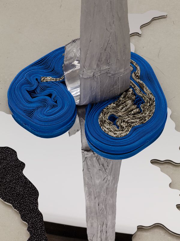 Alice Channer, Half-life at Lisa Cooley, photo 3