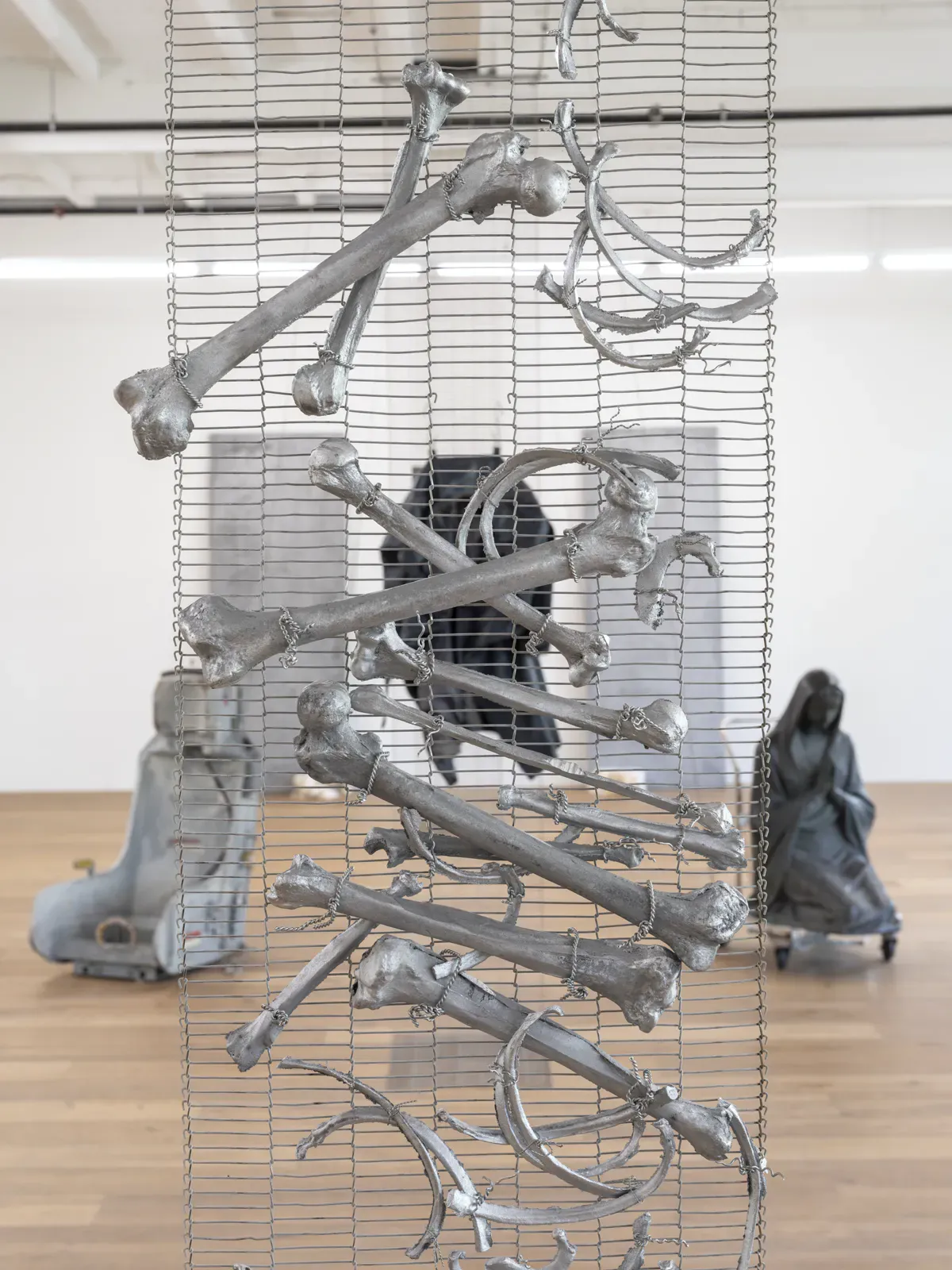 Elaine Cameron-Weir, Exploded View / Dressing for Windows at Hannah Hoffman, photo 4