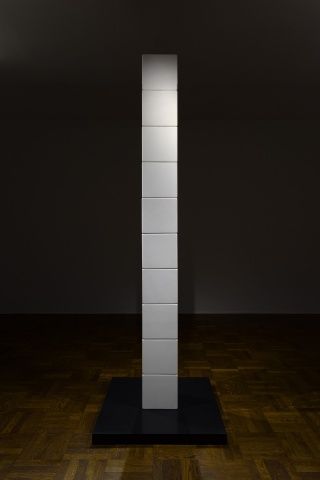 James Lee Byars, The Figure of Death and The Moon Column at Michael Werner, photo 2