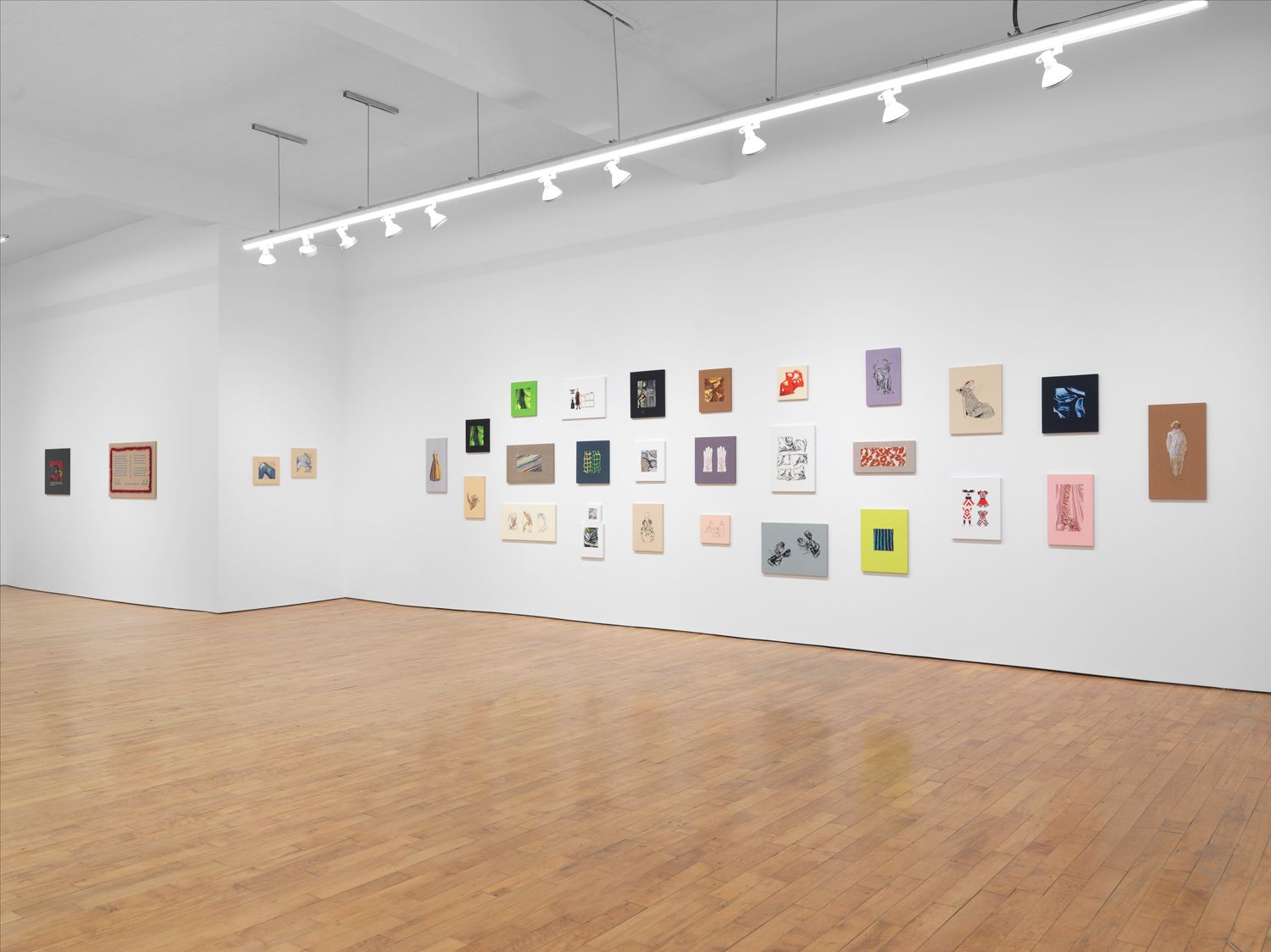 Elaine Reichek, Material Girl at Marinaro, photo 3