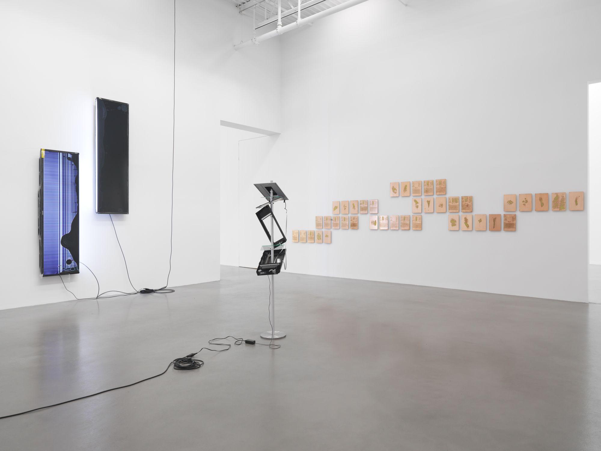 Walead Beshty, Open Source at Petzel, photo 4