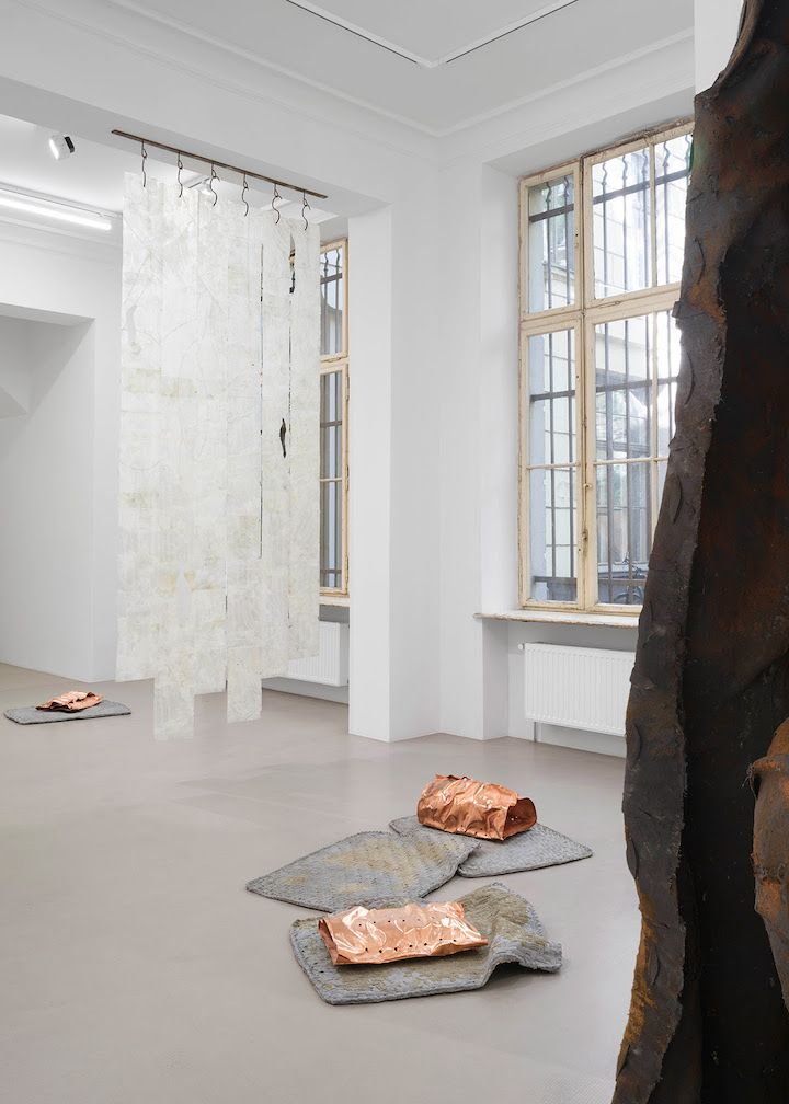Sofía Salazar Rosales, The Desire to Dance With Someone Who Is Not Here at ChertLüdde, photo 2