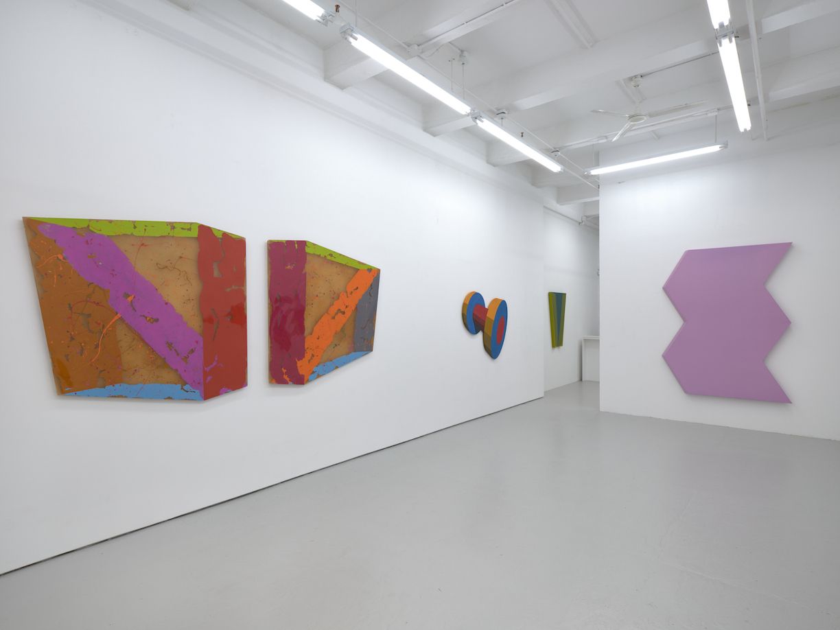 Ronald Davis, Paintings: 1960s Through 2010 at David Richard Gallery, photo 4