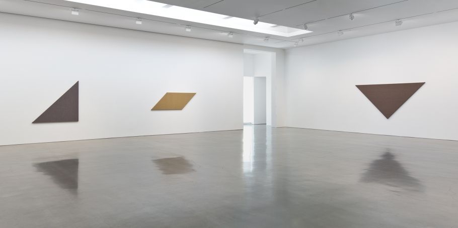 Willem de Rooij, Legal Noses at Regen Projects, photo 3
