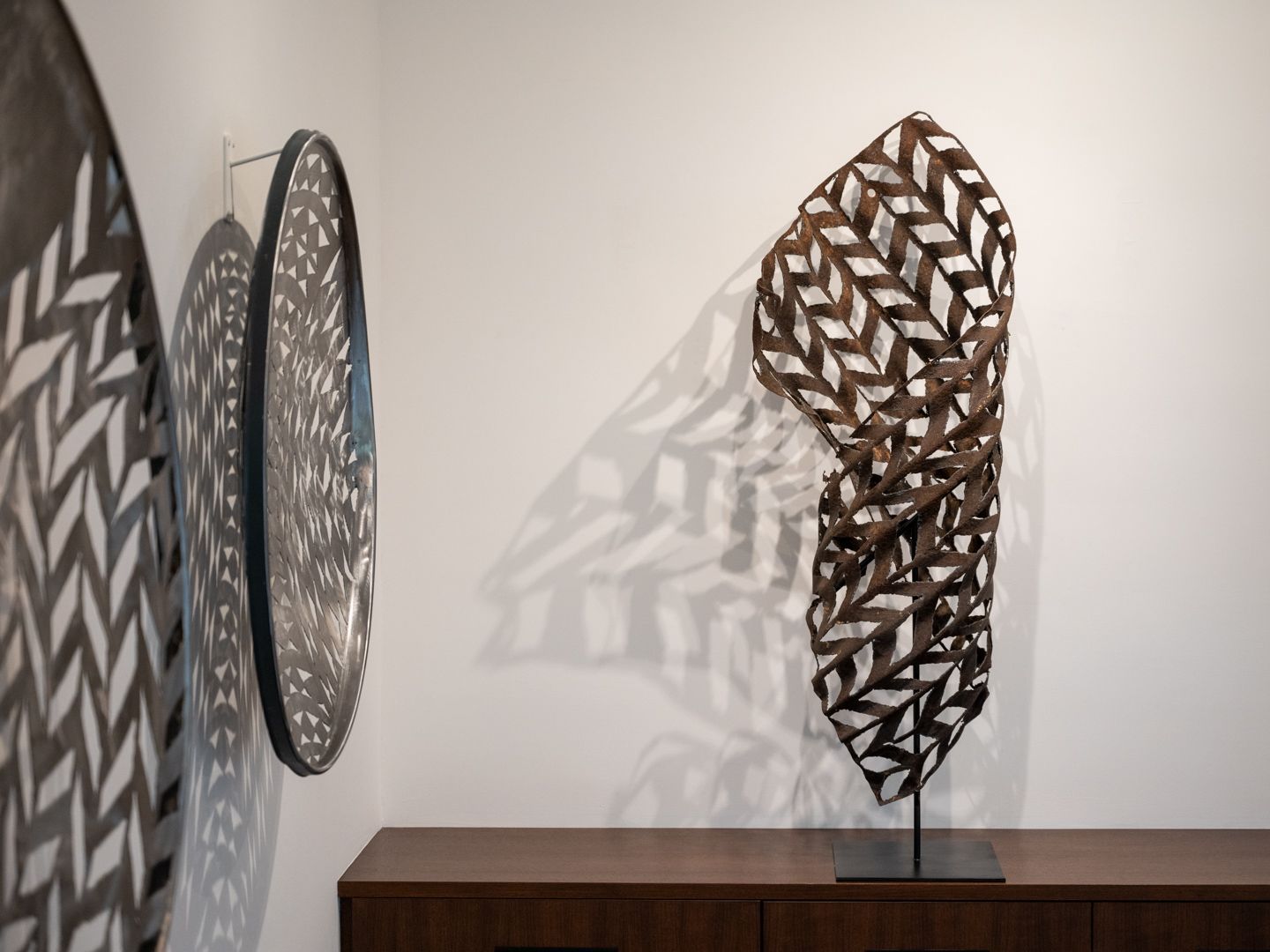 Gunybi Ganambarr, Gapu-Buḏap – Crossing the Water at D'Lan Contemporary, photo 7
