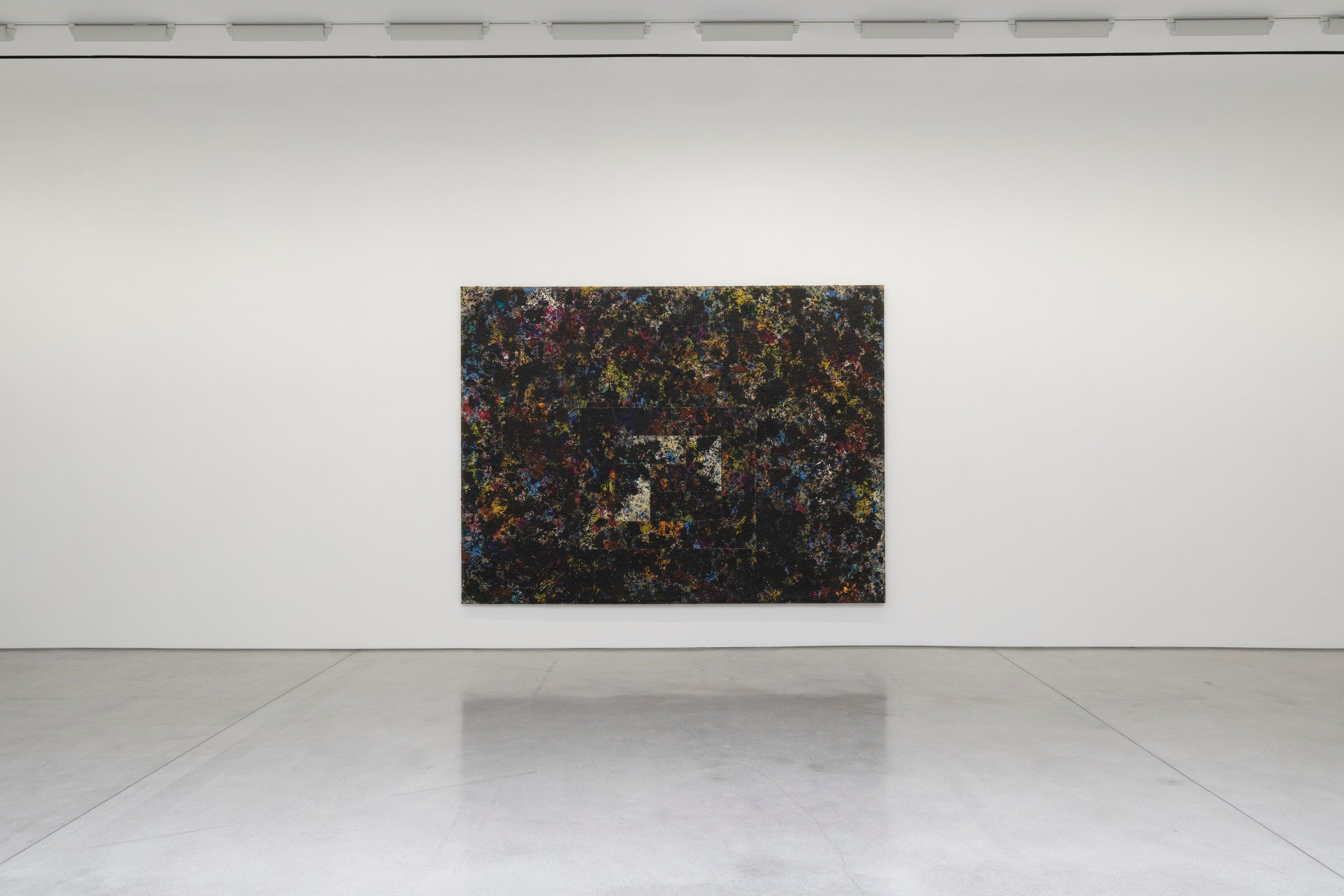 Sam Gilliam, White and Black Paintings, 1975–1977 at David Kordansky Gallery, photo 6