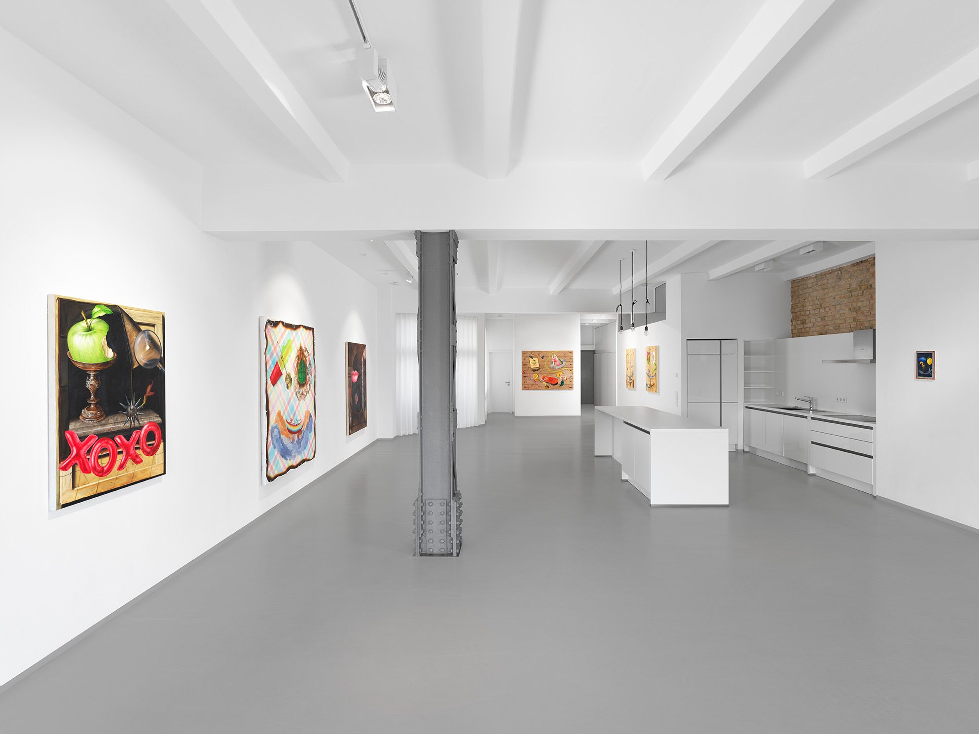 Katelyn Ledford, Plastic Smile at Duve, photo 3
