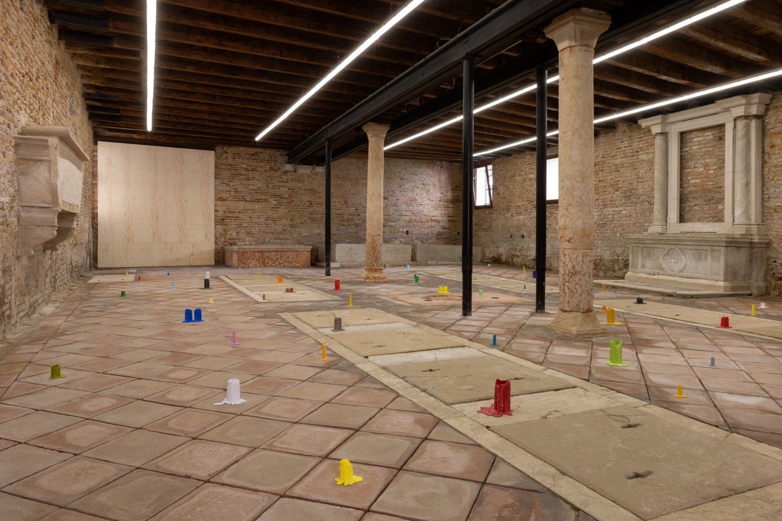 Ugo Rondinone, Burn Shine Fly at Scuola Grande di San Giovanni Evangelista, photo 3