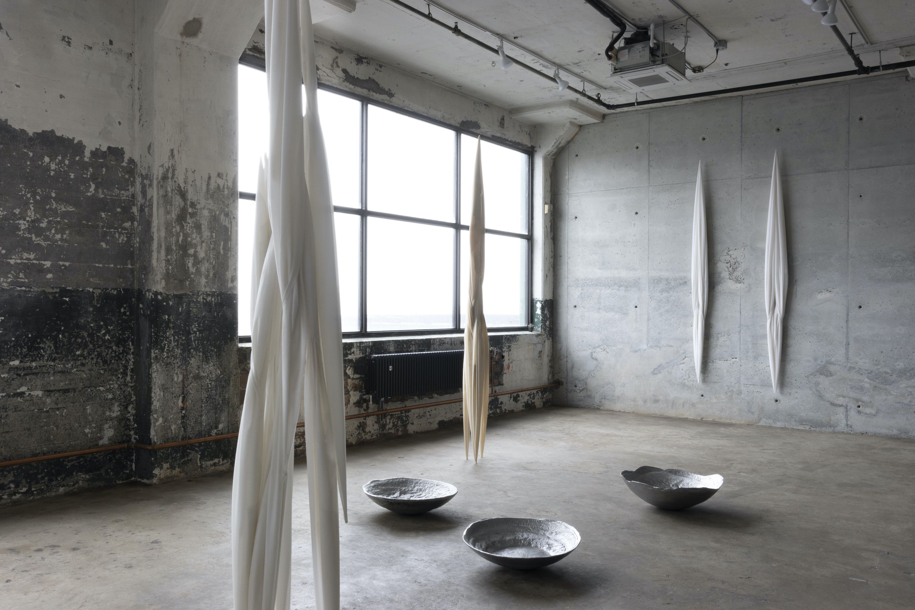Eli Ping, Bone at Ramiken, photo 2
