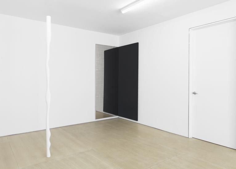 Dean Levin, A Long, Narrow Mark at Boesky East, photo 4