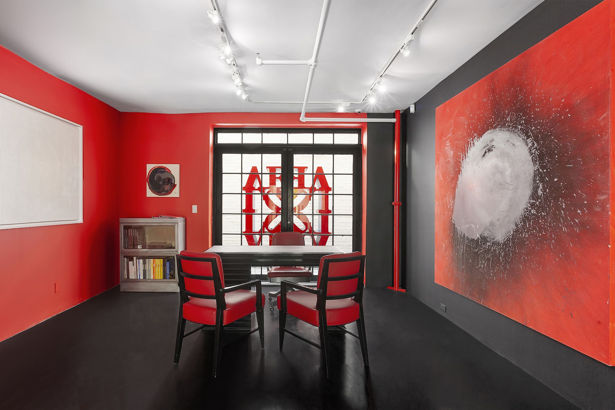 Otto Piene, Rouge et Noir at Galerie Gmurzynska, photo 2