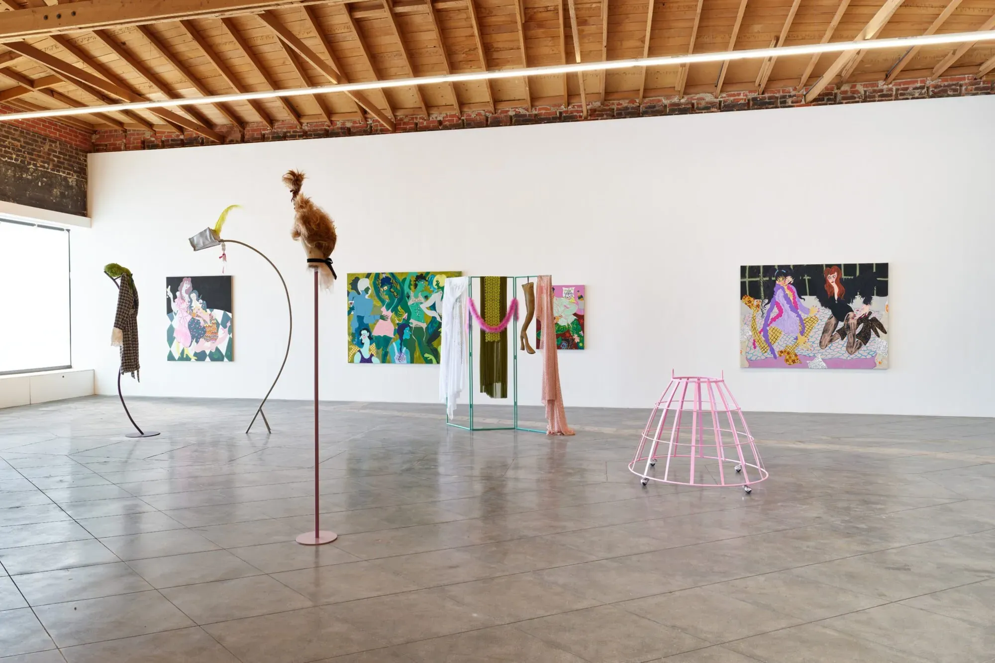 Constance Tenvik, Aloof Periwigs at Anat Ebgi, photo 6