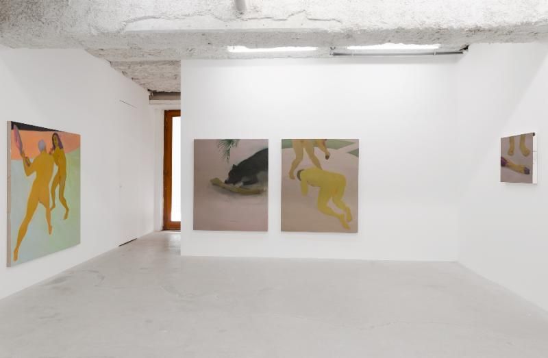 Xinyi Cheng, The hands of the barber, they give in. at Balice Hertling, photo 3