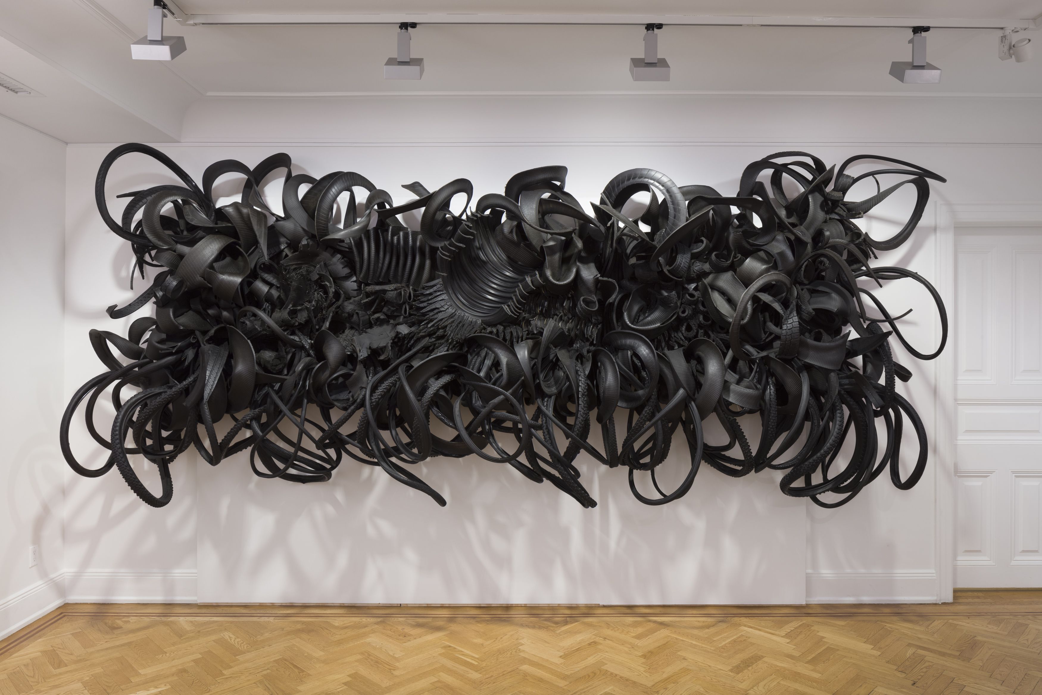 Chakaia Booker, Empty Seat at David Nolan, photo 3