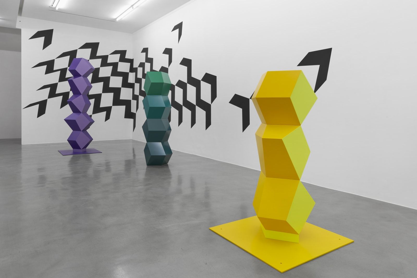 Angela Bulloch, Rainbow Unicorn Rhombus at Simon Lee, photo 4