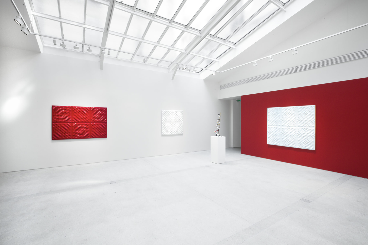 Enrico Castellani, image 2 of 9