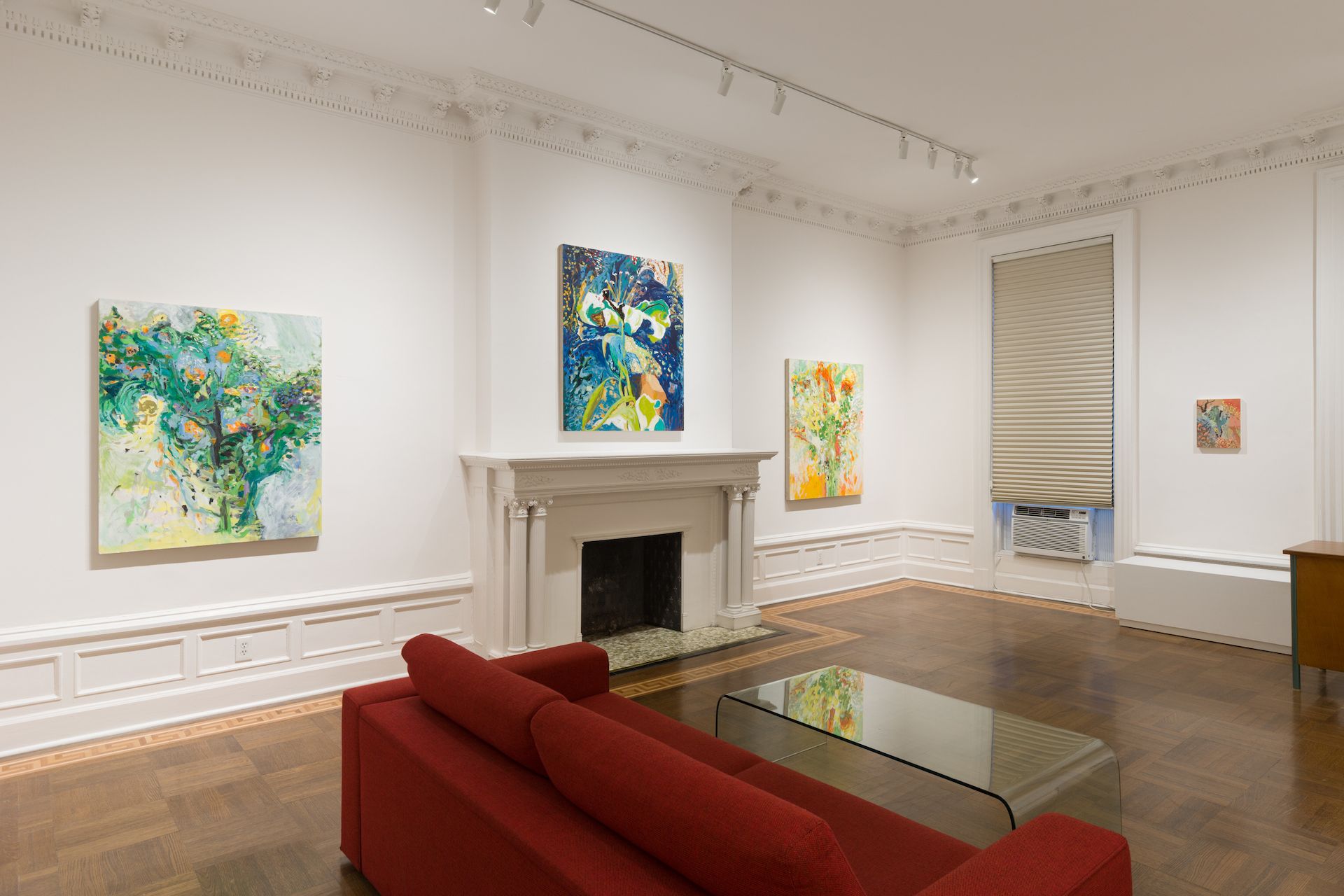 Lumin Wakoa, Alive at Harper's Apartment, photo 2
