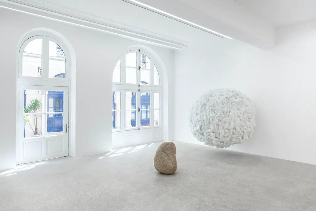 Lee Ufan, Response at Mennour, photo 5