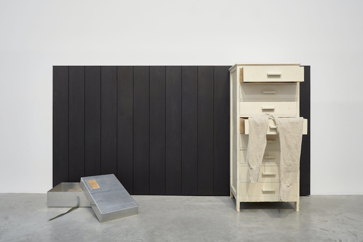 Tom Burr, Tom Burr at Bortolami, photo 8