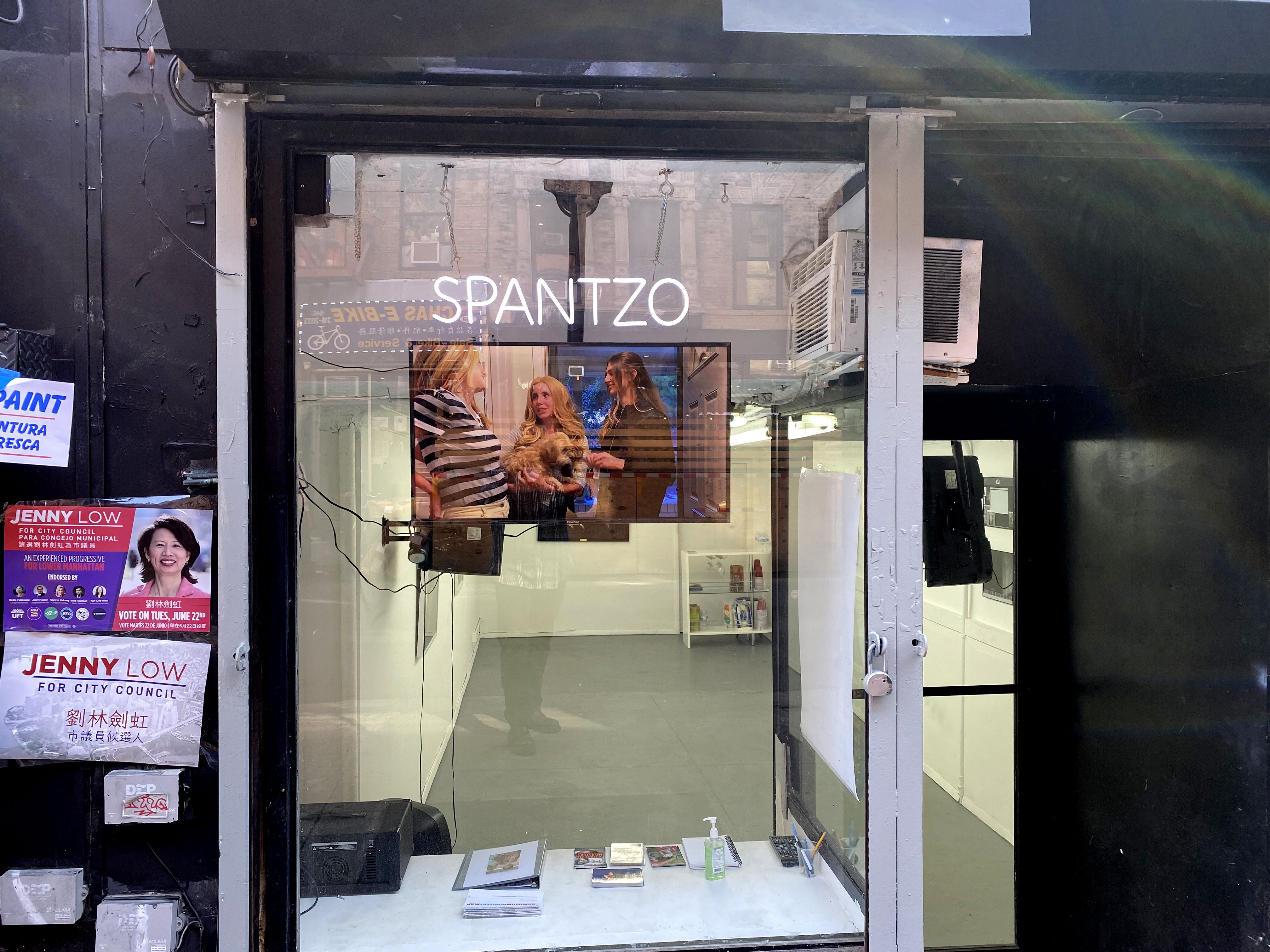 Mighty Joy, Mighty Joy at Spantzo, photo 5