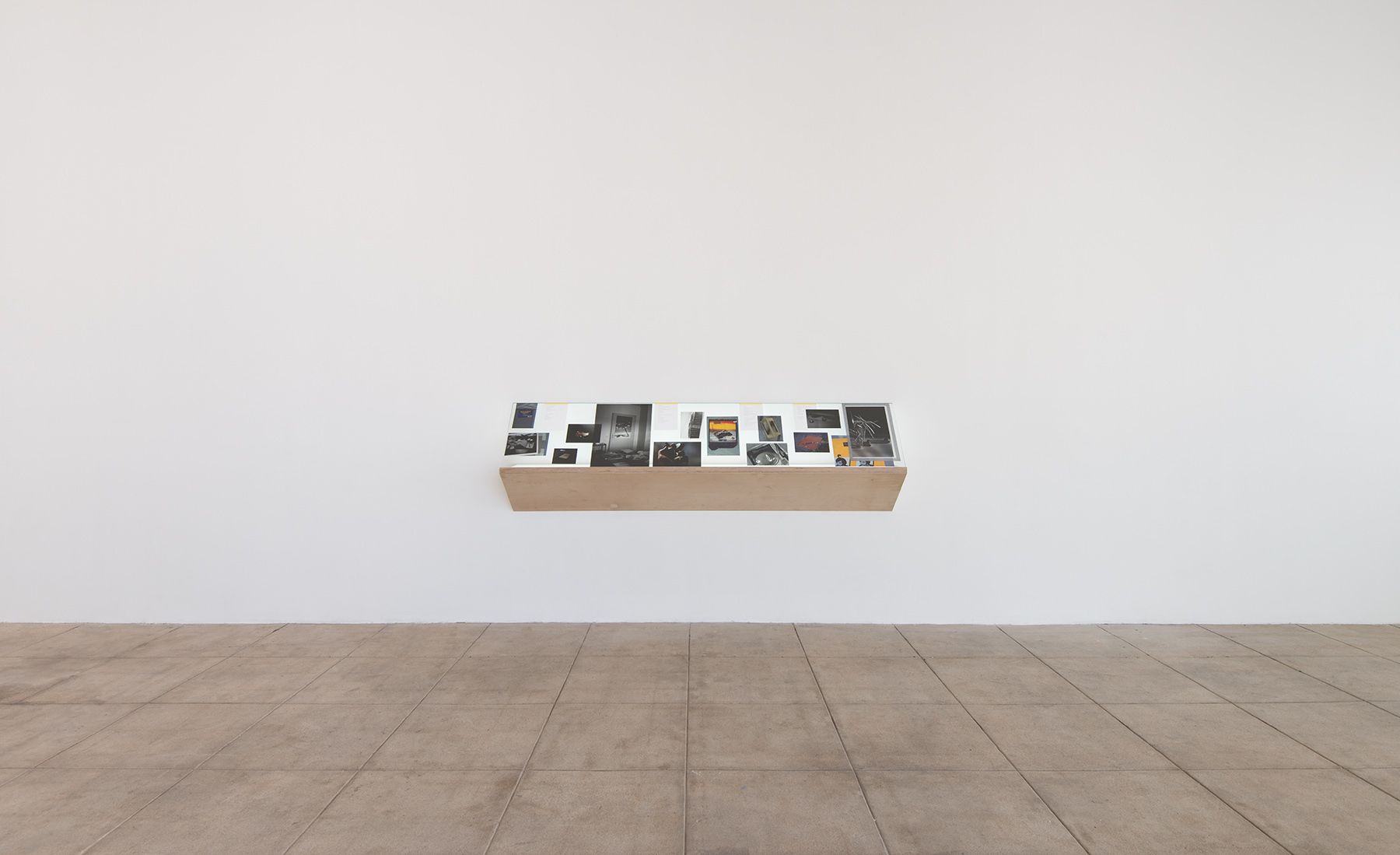 Tris Vonna-Michell, Tris Vonna-Michell at Overduin & Co., photo 2