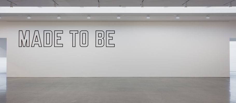 Lawrence Weiner, MADE TO BE at Regen Projects, photo 3